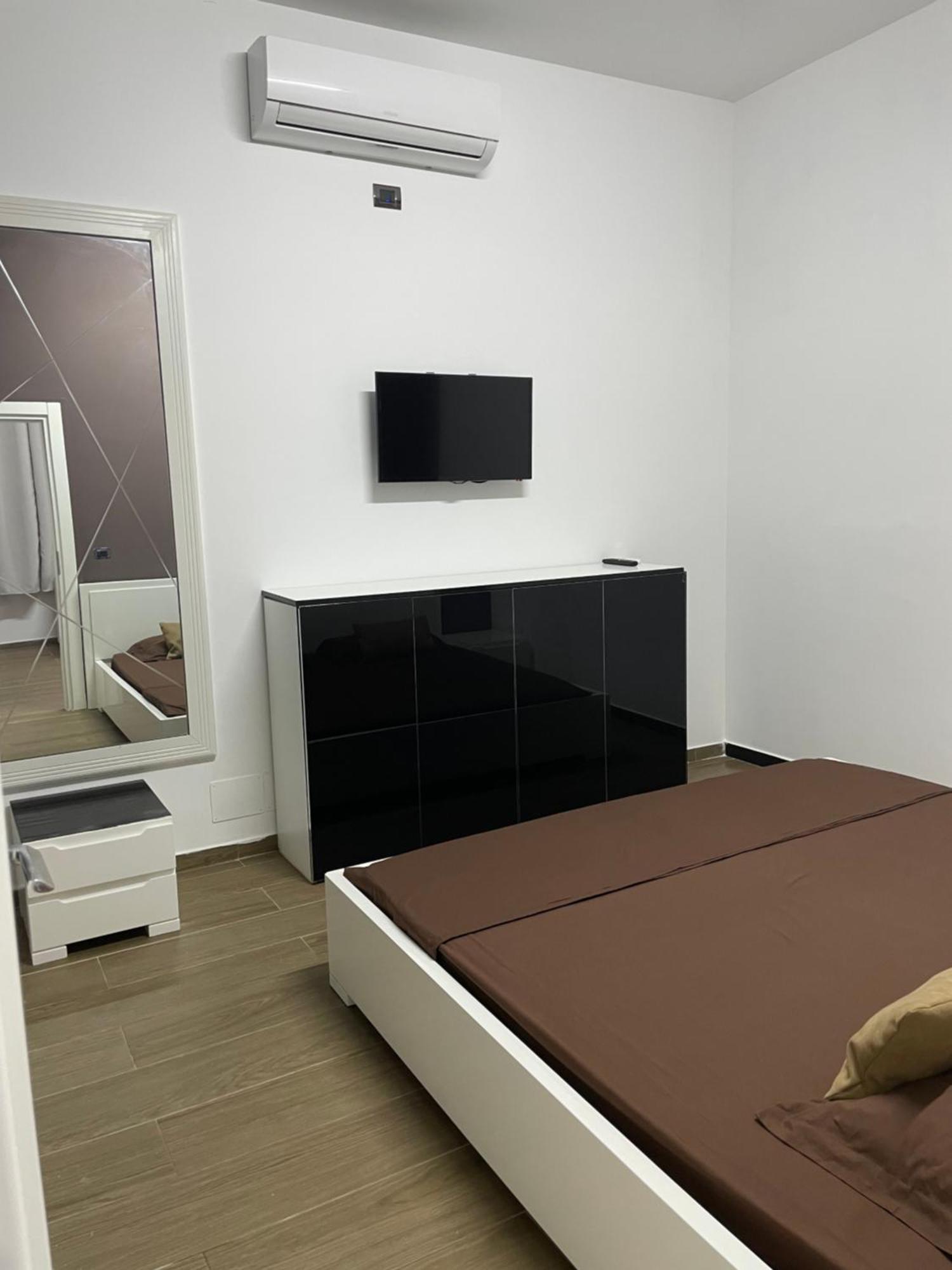 Gold Apartament Vlorë Eksteriør billede